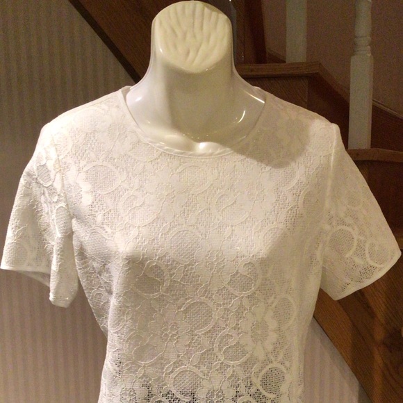 🛍2 for $30🛍NWOT White lace short sleeve top bodice is fully lined - Picture 2 of 3